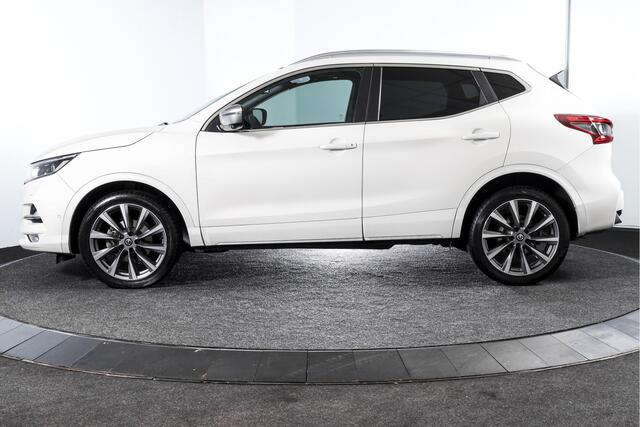 Nissan QASHQAI 1.3 DIG-T Tekna + 160 PK - Automaat | Pano | Adapt. Cruise | Stoel-+Voorruitverw. | Elek. Stoel | PDC | 360 Camera | NAV + App. Connect | ECC | Bose | LM 19" | Trekhaak |