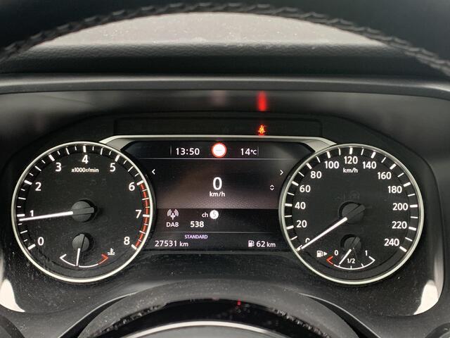 Nissan QASHQAI 1.3 MHEV Acenta | Panoramisch glazendak | Adaptieve cruise control | Trekhaak