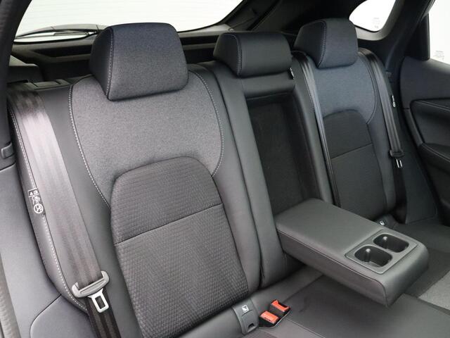 Nissan QASHQAI 158pk MHEV Xtronic N-Connecta | Pilot Assist | Rondomzicht Camera | Stoel, Stuur, Voorruitverwarming| Keyles Entery | 1800KG trekgewicht |