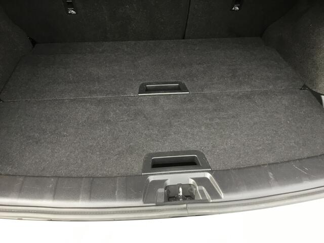 Nissan QASHQAI 1.3 DIG-T 140 N-Connecta+Design Pack