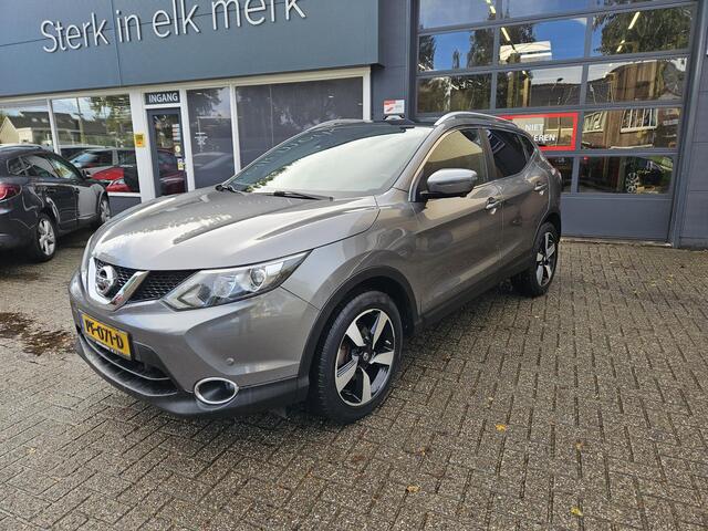 Nissan QASHQAI 1.2 N-Vision / Airco Clima/ Navigatie/ Cruise/ Camera 360graden/ PDC/ Trekhaak/ Pano-dak/ Stoelverwarming/ Lederen bekleding