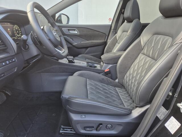 Nissan QASHQAI 1.3 MHEV Xtronic Tekna Plus Automaat / Nieuw Model / Facelift / HUD / Panoramadak / Stoel met massage functie / Trekgewicht 1800 kg / Elektrische achterklep / Rondomzicht camera / Stuur-, Stoel en Voorruit verwarming /