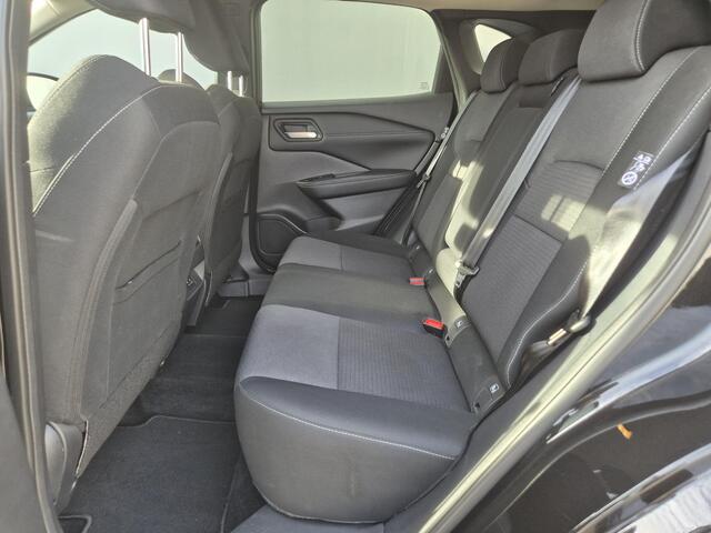 Nissan QASHQAI 1.3 MHEV Xtronic N-Connecta Automaat / Cold Pack / Trekgewicht 1800 kg / Rondomzicht camera / Adaptief CC / Stuur-, Stoel en Voorruit verwarming / Apple Carplay Android Auto / Draadloze telefoon opladen /r