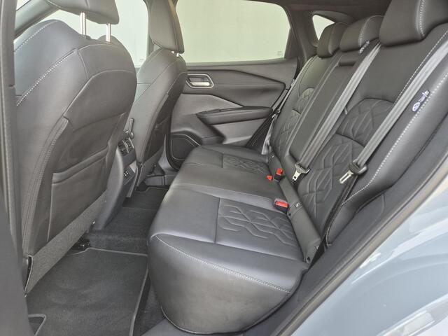 Nissan QASHQAI 1.3 MHEV Xtronic Tekna Automaat / Nieuw Model / Facelift / Fabrieksgarantie tot 04-2028 / HUD / Trekgewicht 1800 kg / Cold Pack / Rondomzicht camera / Elektrische achterklep / Apple Carplay Android Auto / Stuur-, Stoel en Voorruit verwarming /