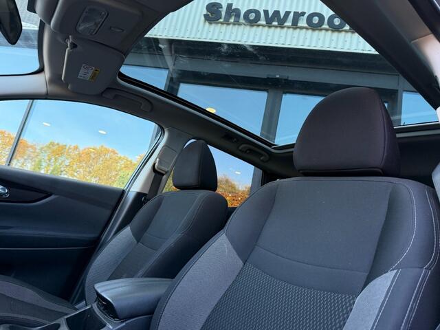 Nissan QASHQAI 1.3 DIG-T Edition 140pk,Panorama,Carplay,Clima,Cruise,Camera,PDC