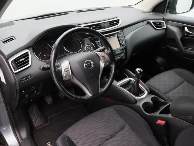 Nissan QASHQAI 1.2 N-Connecta | Panoramadak | Cruise Control | Climate Control | Trekhaak | Navigatie | Camera | 18 inch | 119.226 Km!!