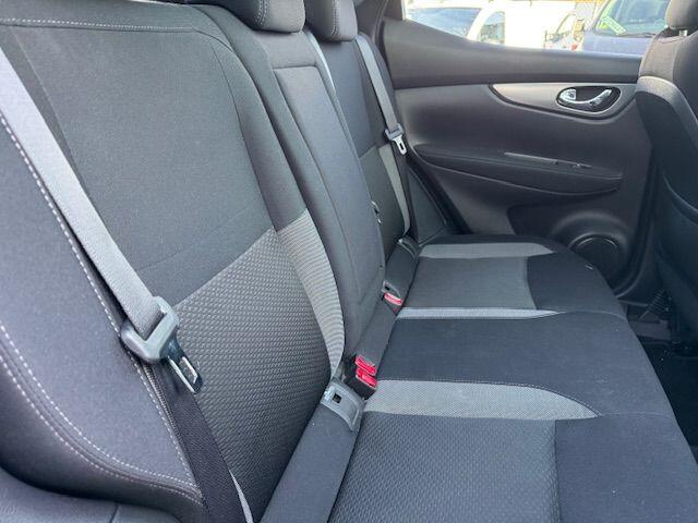 Nissan QASHQAI 1.2 Tekna 112.000km Airco/ECC,Navigatie,Camera,Panoramadak