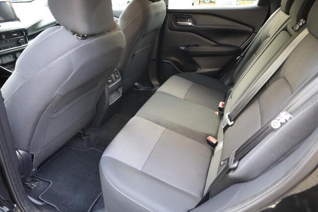 Nissan QASHQAI 1.3 MHEV Xtronic N-Connecta TREKHAAK 360-CAMERA 12.3"DISPLAY! CARPLAY DAB RUIT/STUUR/STOELVERW. CRUISE 2xPDC NAVI CLIMA 18"LMV