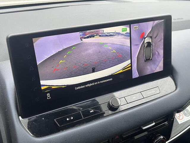 Nissan QASHQAI 1.3 MHEV Tekna / Trekhaak (Trekgewicht 1.400kg) / All Seasons / Panoramadak / HUD / Apple Carplay & Android Auto / Keyless Entry & Start / Navigatie full map / 360° Camera / Adaptieve Cruise Control / Climate Control / Elektrisch Verstelbare Bestuurdersst