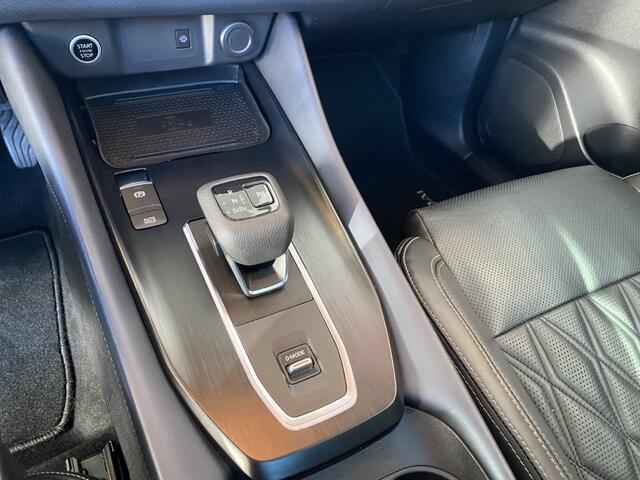 Nissan QASHQAI 1.3 MHEV Xtronic Tekna Plus,1e Eigenaar,Dealeronderhouden,Automaat.Panoramadak,Navigatie,Rondomzicht Camera,Head-Up Display,Volledig Digitaal Instrumentenpaneel,Climate&Cruisecontrol Adaptief,Telefoonlader,Bose,Luxe Leder.Stuur&Stoelverwarming&Massagefunt