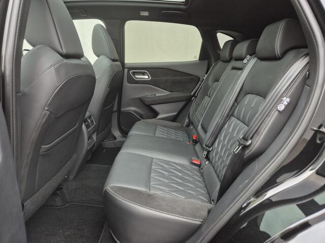 Nissan QASHQAI 1.3 MHEV Xtronic Tekna Plus Automaat / Fabrieksgarantie tot 03-2028<100.000 km / Facelift / Cold Pack / HUD / Trekgewicht 1800 Kg / Panoramadak / Elektrische achterklep / Bose Audio Systeem /