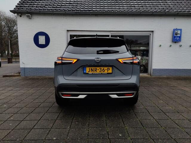 Nissan QASHQAI 1.3 MHEV Xtronic Business Executive