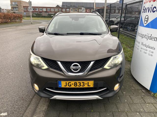 Nissan QASHQAI 1.2 DiG-T Tekna met o.a. panoramadak, stoelverwarming, leer, navigatie, trekhaak, etc.