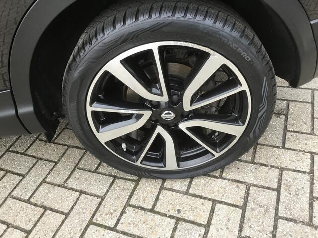 Nissan QASHQAI 1.2DIG-T Tekna+Panodak