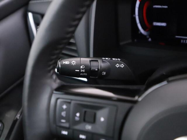 Nissan QASHQAI 1.3 MHEV Premiere Ed. Pano/Trekhaak/Winterset