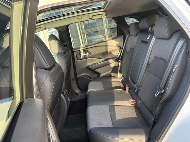 Nissan QASHQAI 1.3 MHEV Xtronic N-Connecta Eindejaarsvoordeel, nu ¤900.- in prijs verlaagd! / Google Maps Navigatie / Elektrische Achterklep / Head-up Dislplay / Allseason Banden / Voorruit, Stoel & Stuurverwarming /