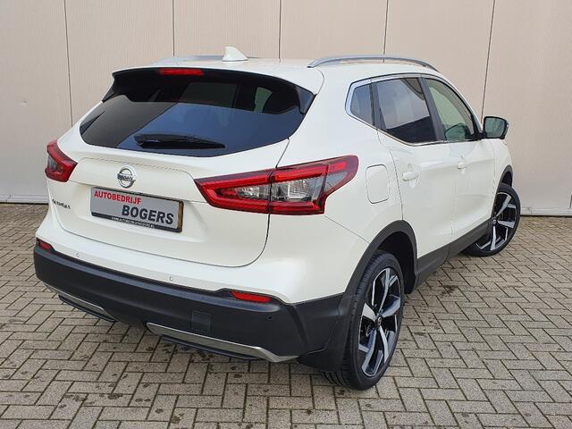Nissan QASHQAI 1.2 Tekna Plus Navigatie, Panoramadak, Leder, 19"Lm, 360 Camera, Stoel/Voorruitverwarming