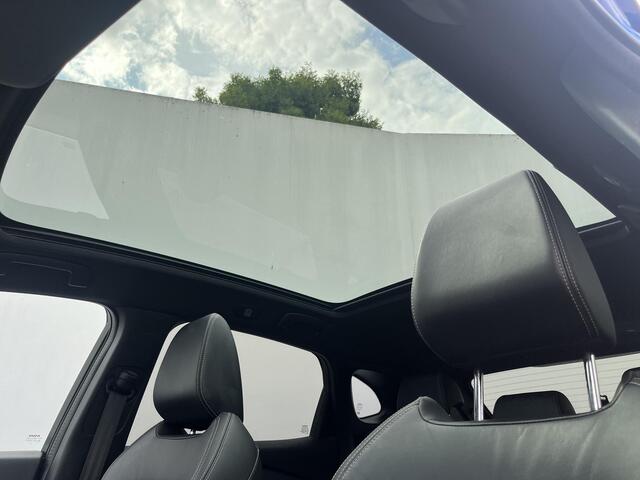 Nissan QASHQAI 1.3 MHEV Xtronic Tekna Plus Automaat / Cold pack / Panoramadak / HUD / Stuur-, Stoel en voorruitverwarming / Rondomzicht camera / Voorstoelen met massage / Elektrische achterklep / Adaptief CC / Apple Carplay Android Auto /