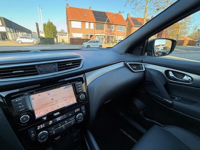 Nissan QASHQAI 1.3 DIG-T Tekna+ 160pk automaat panorama leer