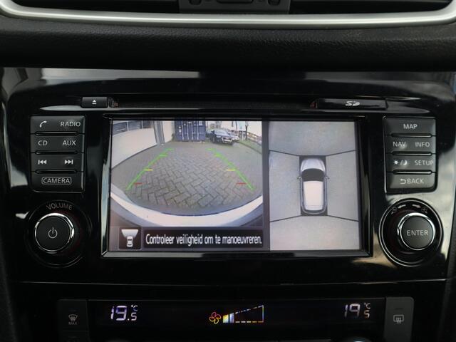 Nissan QASHQAI 1.2 N-Connecta / Trekhaak / Panoramadak