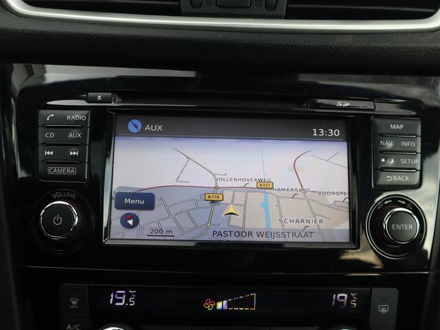 Nissan QASHQAI 1.2 N-Connecta / Trekhaak / Panoramadak