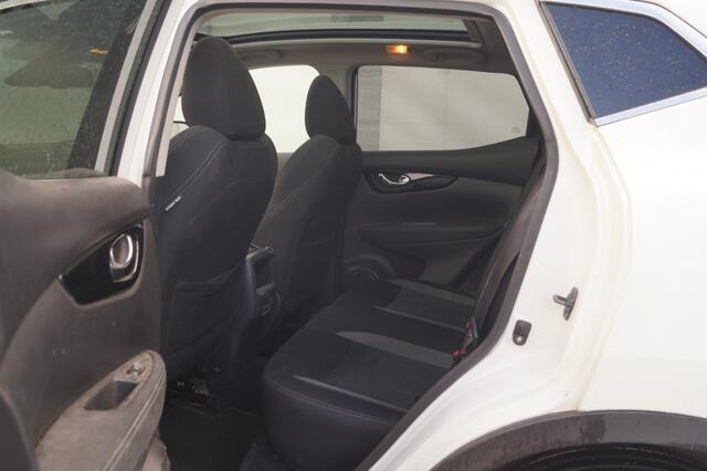 Nissan QASHQAI 1.3 DIG-T 140pk N-Connecta -PANO-ECC-CAM-TREKHAAK-