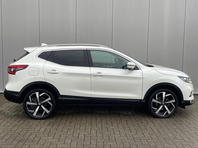 Nissan QASHQAI 1.3 DIG-T N-Connecta Navigatie, Panoramadak, Climate Control, 19"Lm, Trekhaak, 360 Camera, Cruise Control