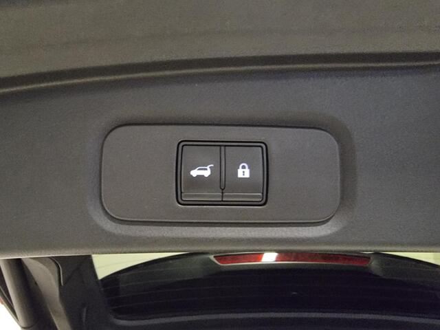 Nissan QASHQAI 1.3 MHEV Xtronic Tekna Plus | 360º Camera | Elektrische Achterklep | Panoramadak |