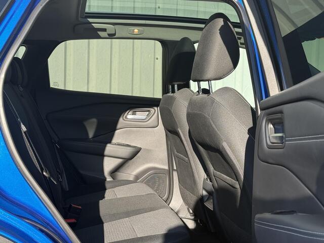 Nissan QASHQAI 1.3 MHEV Xtronic Premiere Edition / Trekhaak 1800 KG / Panoramadak / Head-up Display / Navigatie / 360 Graden Camera / Adaptive Cruise Control / Dual-Zone Climate Control /