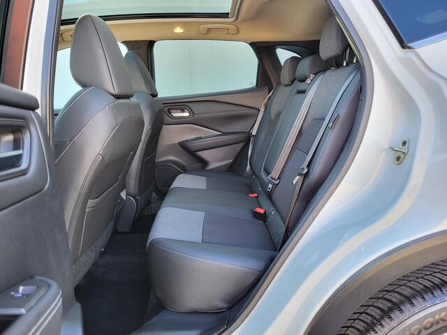 Nissan QASHQAI 1.3 MHEV Xtronic N-Connecta Automaat / HUD / Nieuw Model / Facelift / Design Pack / Cold Pack / Allseason banden / Trekgewicht 1800 kg / Stuur-, Stoel en Voorruitverwarming / Elektrische achterklep /Rondomzicht camera / Adaptief CC /