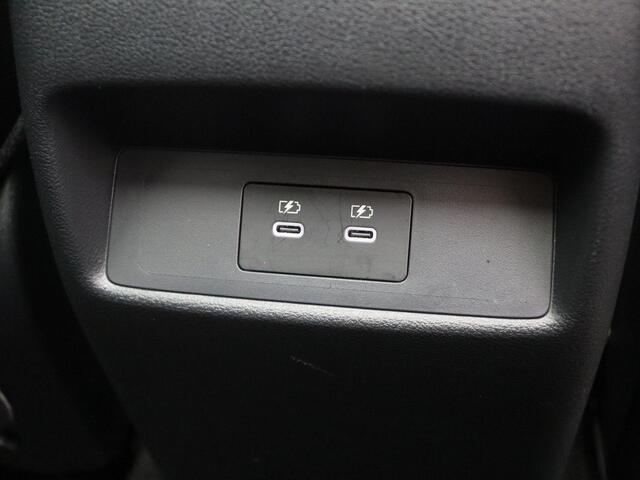 Nissan QASHQAI 158pk MHEV Xtronic N-Design | Pilot Assist | Rondomzicht Camera | Lederen bekelding | Google intergatie | Sfeerverlichting | Panoramadak | Stoelverwarming |