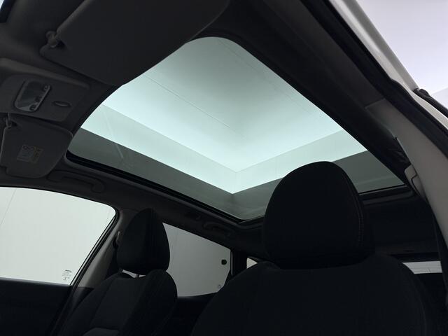 Nissan QASHQAI 1.3T 141PK Panoramadak Trekhaak 360°Camera Apple Carplay Android Auto Navio Ecc DIG-T N-Connecta Cruise control Dab Lmv 18" Bluetooth Led Verkeersbord detectie Regensensor Rijstrooksensor Keyless 1.300KG Trekgewicht Euro 6