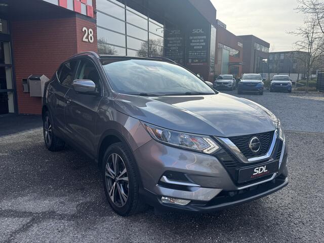 Nissan QASHQAI 1.3 DIG-T N-Connecta // NAVI // 360° CAMERA // CLIMA // CRUISE // TREKHAAK!! // PANO DAK //