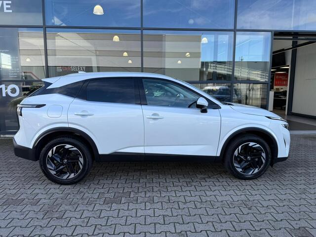 Nissan QASHQAI 1.3 MHEV Xtronic N-Connecta *Design & Easy Pack*