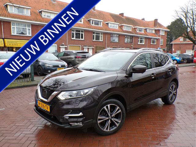 Nissan QASHQAI 1.2 Business Edition PANORAMADAK CAMERA CRUISECONT TEL NAVI....