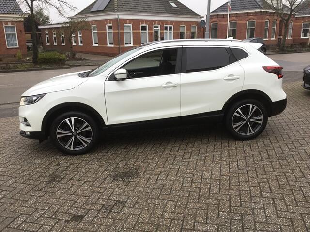 Nissan QASHQAI 1.2 DIG-T N-Connecta+Design Pack