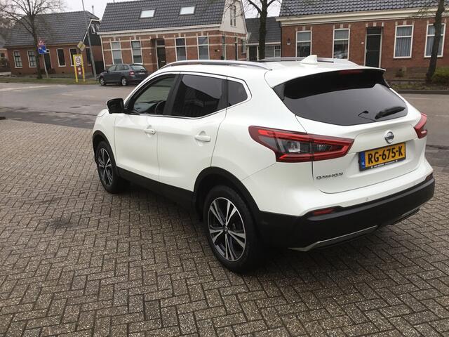 Nissan QASHQAI 1.2 DIG-T N-Connecta+Design Pack