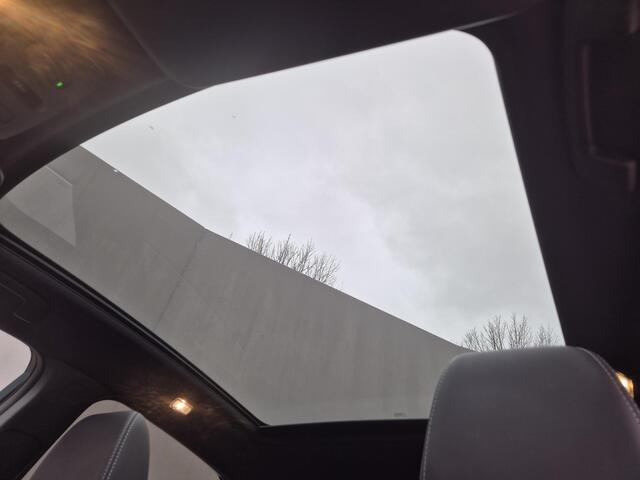 Nissan QASHQAI 1.3 MHEV Xtronic Tekna Plus Automaat / Fabrieksgarantie tot 03-2028<100.000 / All season banden / Trekgewicht 1800 kg / Head Up Display / Panoramadak / Stoelen met massage functie / Bose Audio Systeem / Elektrische achterklep / Adaptief cruise control /