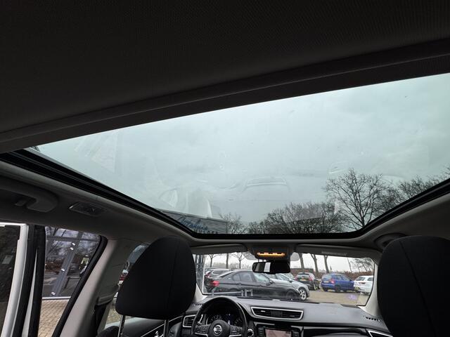 Nissan QASHQAI 1.3 DIG-T Business Edition Panoramadak/Climate-control/Cruise/Trekhaak/Stoelverwarming/360 camera