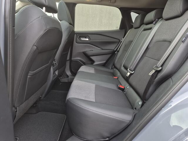 Nissan QASHQAI 1.3 MHEV Xtronic N-Connecta Automaat / Fabrieksgarantie tot 03-2028<100.000 km / 1.800 kg trekgewicht / Panorama dak / All season banden / Cold Pack & Pack Easy / Elektrische klep / Head Up Display / Camera 360° / Stuur-, stoel- en voorruitverwarming / A