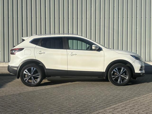 Nissan QASHQAI 1.3 DIG-T Tekna / Dealer Onderhouden / Trekhaak 1500 KG / Half Lederen Bekleding / Navigatie / Stoelverwarming / 360 Graden Camera / Adaptive Cruise Control / Climate Control / Apple CarPlay/Android Auto / Elektrische Stoelverstelling /