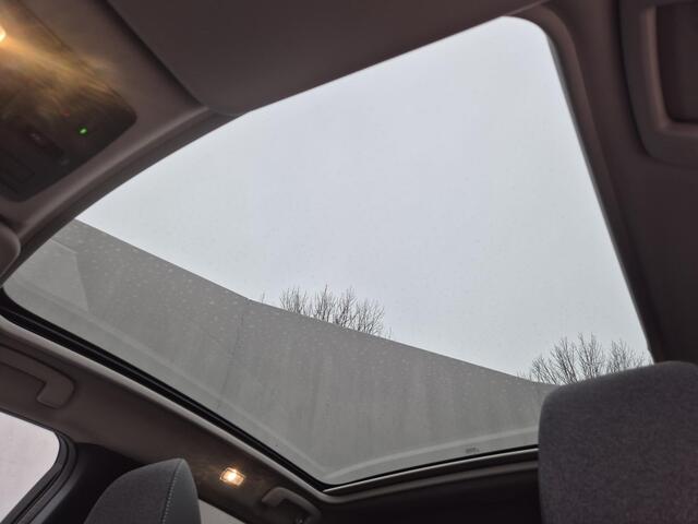 Nissan QASHQAI 1.3 MHEV Xtronic N-Connecta Automaat / Fabrieksgarantie tot 03-2028<100.000 km / Facelift / 1.800 kg trekgewicht / Panorama dak / All season banden / Elektrische klep / Head Up Display / Camera 360° / Cold pack & Pack Easy / Stuur-, stoel- en voorruitver