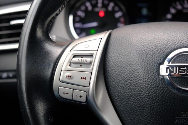 Nissan QASHQAI 1.2 DIG-T 116pk Acenta | Navi | Climate | Cruise | Camera | Trekhaak