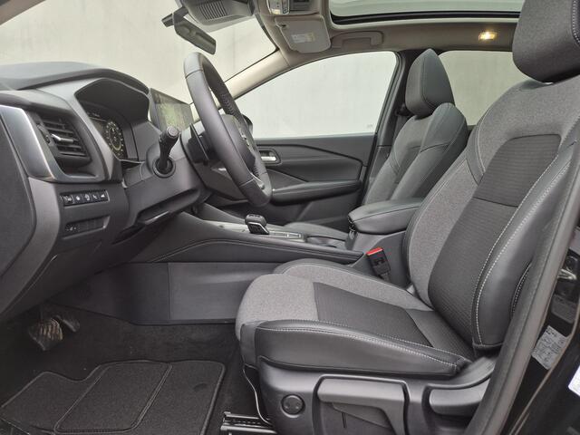 Nissan QASHQAI 1.3 MHEV Xtronic N-Connecta Automaat / Fabrieksgarantie t/m 06-2028 / 1.800 kg trekgewicht / Panorama dak / Elektrische klep / HUD / Camera 360° / Cold pack / Stuur-, stoel- en voorruitverwarming / Navigatie / Apple Carplay Android / 18" LM wielen /