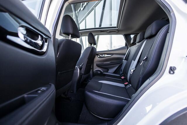 Nissan QASHQAI 1.2 Acenta | Pano | Trekhaak | NL Auto