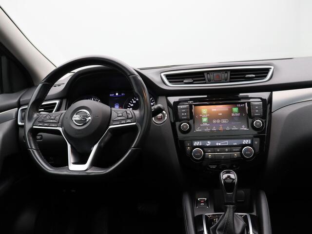 Nissan QASHQAI 158pk DIG-T N-Connecta | Panoramadak | Rondomzicht Camera | Trekhaak |
