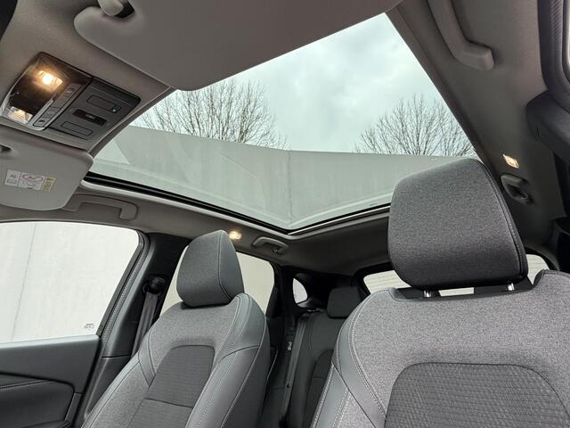 Nissan QASHQAI 1.3 MHEV Xtronic N-Connecta Automaat / Fabrieksgarantie t/m 03-2028 100.000 km / Panorama dak / 1.800 kg Trekgewicht / Elektrische klep / HUD / Camera 360° / Cold pack / Stuur-, stoel- en voorruitverwarming / Navigatie / Apple Carplay Android /