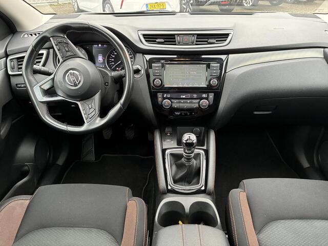 Nissan QASHQAI 1.3 DIG-T 140Pk Tekna Climate control | Navigatie | Panorama Dak | Camera | Trekhaak | Parkpilot | LM-Velgen | Cruise control | Elektrisch Pakket
