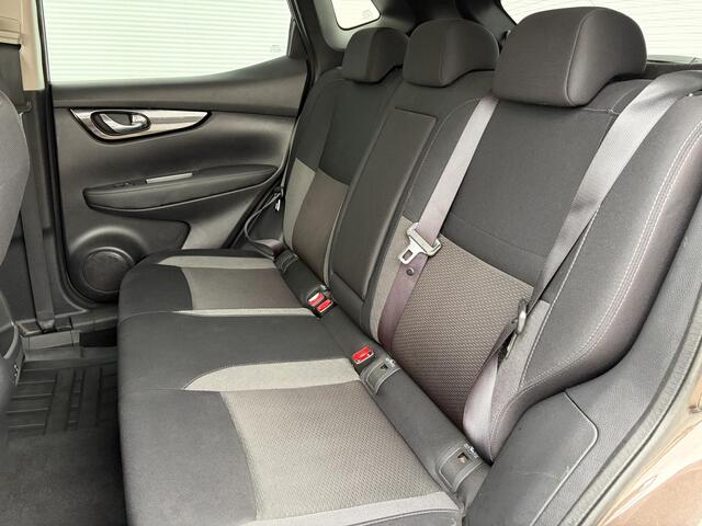 Nissan QASHQAI 1.3 DIG-T N-Connecta / Airco (automatisch) / Apple Carplay/Android Auto / Lichtmetalen velgen 18" /