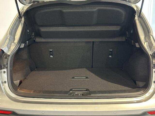 Nissan QASHQAI 1.3 DIG-T N-Connecta AUTOMAAT | 360 CAMERA | NAVIGATIE | PANORAMADAK | DESIGN PAKKET